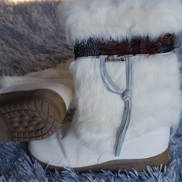 BearPaw Shoes - Bearpaw winter boots size 8